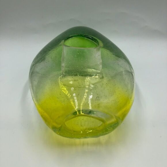 Vintage Ombre Yellow Green Clear Handblown Glass Tabletop Art Vase Décor Indoor - Picture 10 of 13